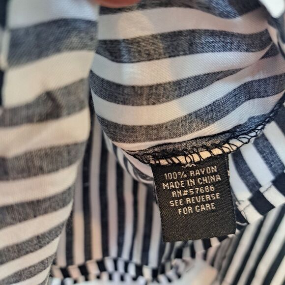 Miss Lili Plus Size Off-Shoulder Black White Striped Button-Front Blouse 3X NWT - Picture 7 of 8